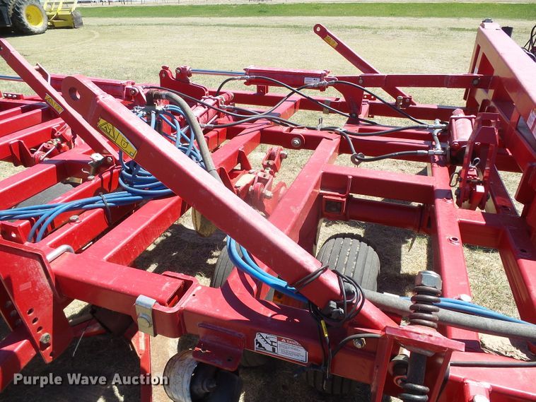 image for item DI5582 2010 Sunflower 3692  sweep plow