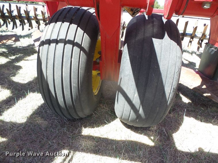 image for item DI5582 2010 Sunflower 3692  sweep plow