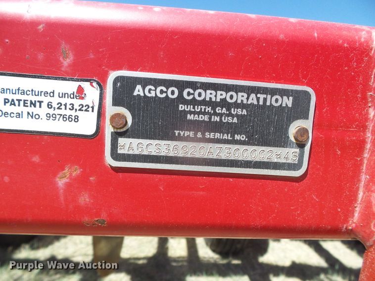 image for item DI5582 2010 Sunflower 3692  sweep plow