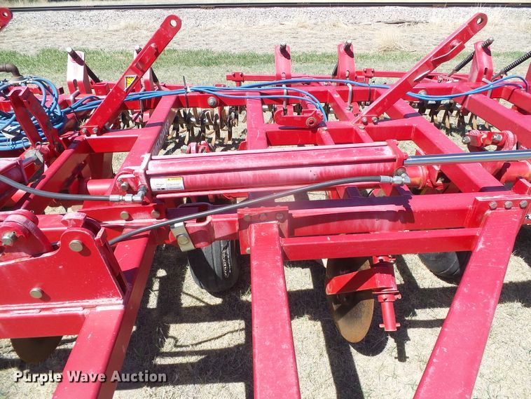 image for item DI5582 2010 Sunflower 3692  sweep plow