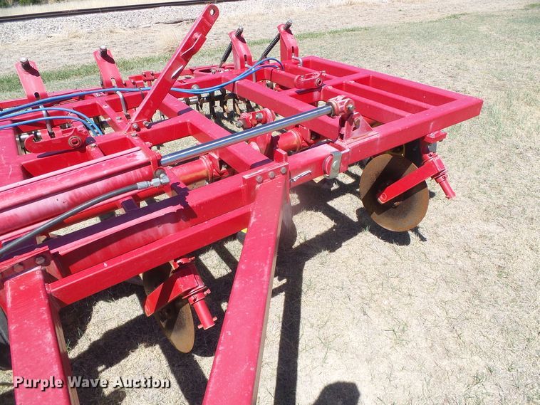 image for item DI5582 2010 Sunflower 3692  sweep plow