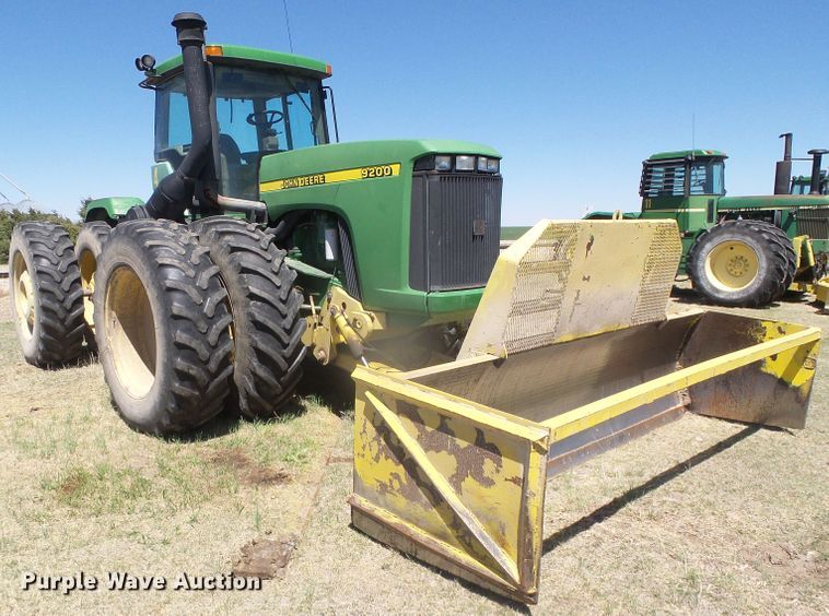 image for item DI5583 1998 John Deere 9200  4WD tractor