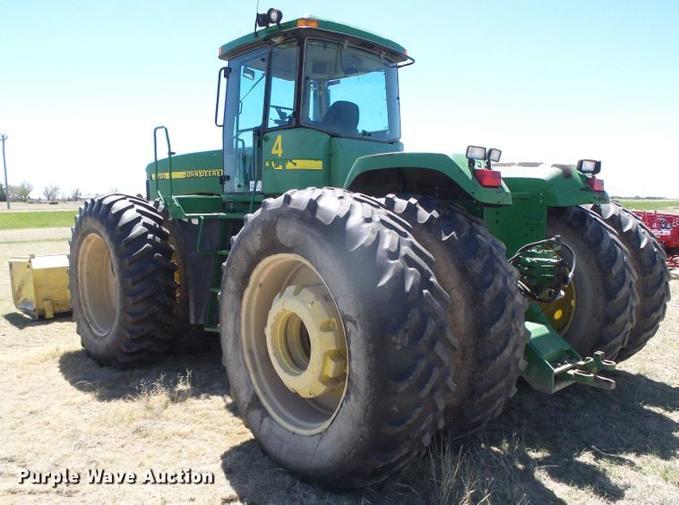 image for item DI5583 1998 John Deere 9200  4WD tractor