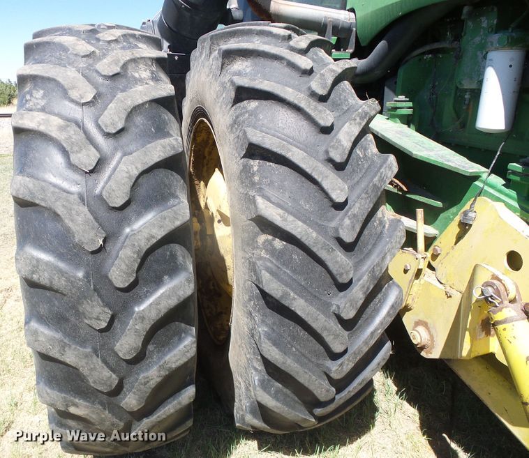 image for item DI5583 1998 John Deere 9200  4WD tractor