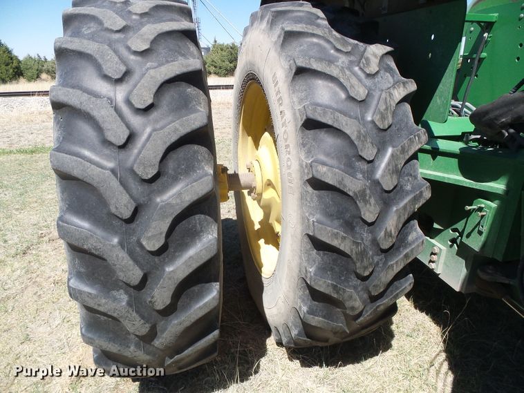 image for item DI5583 1998 John Deere 9200  4WD tractor