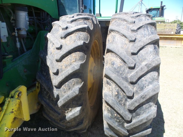 image for item DI5584 2000 John Deere 9200  4WD tractor