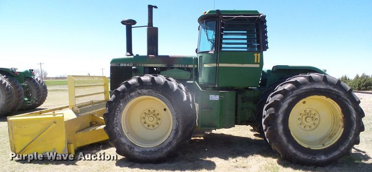 image for item DI5585 1981 John Deere 8640  4WD tractor
