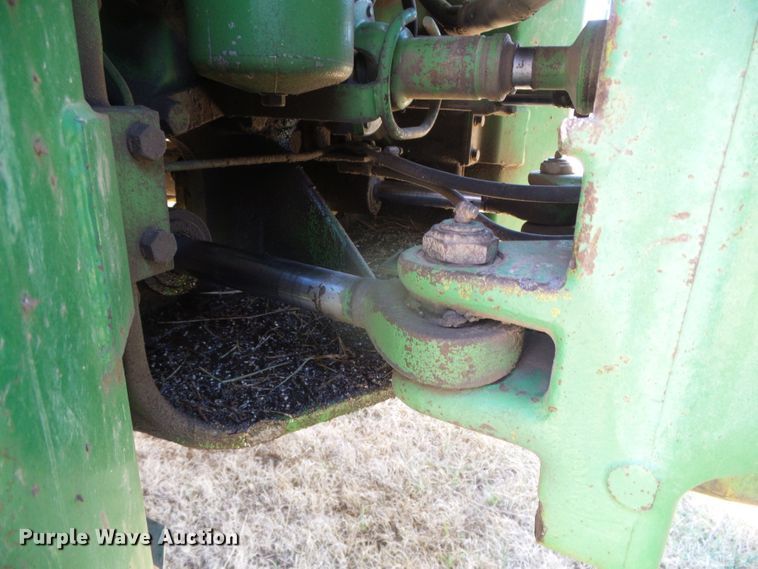 image for item DI5585 1981 John Deere 8640  4WD tractor