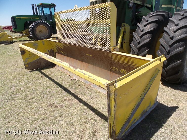 image for item DI5585 1981 John Deere 8640  4WD tractor