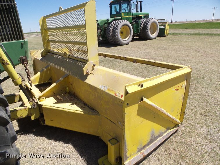 image for item DI5585 1981 John Deere 8640  4WD tractor