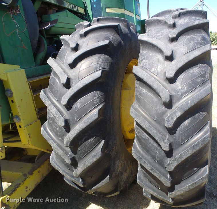 image for item DI5585 1981 John Deere 8640  4WD tractor