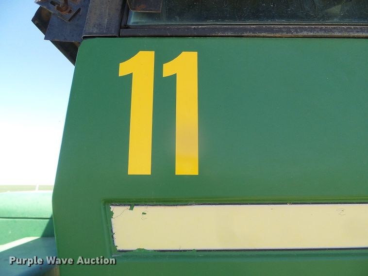 image for item DI5585 1981 John Deere 8640  4WD tractor