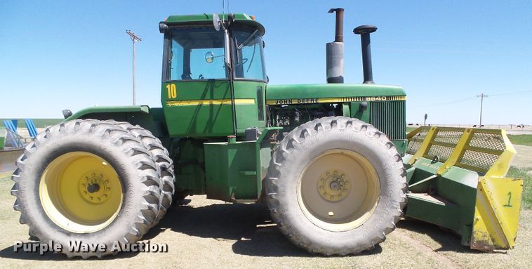 image for item DI5586 1980 John Deere 8640  4WD tractor