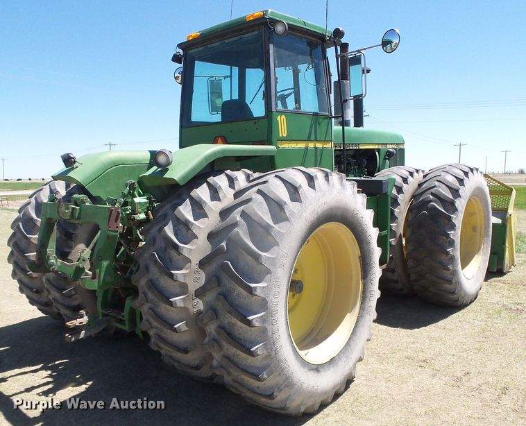 image for item DI5586 1980 John Deere 8640  4WD tractor