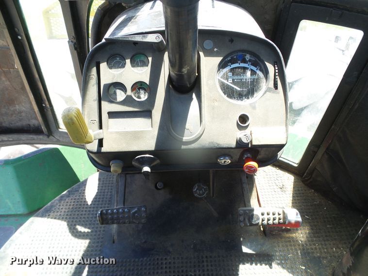 image for item DI5586 1980 John Deere 8640  4WD tractor