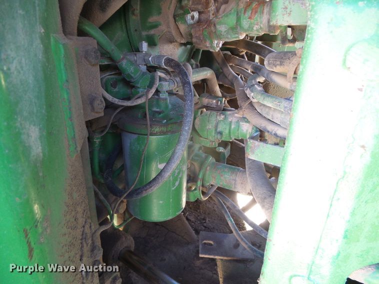 image for item DI5586 1980 John Deere 8640  4WD tractor