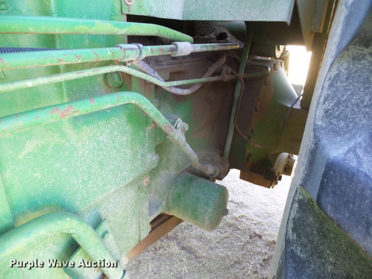 image for item DI5586 1980 John Deere 8640  4WD tractor