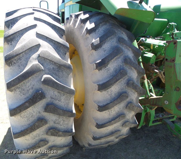 image for item DI5586 1980 John Deere 8640  4WD tractor