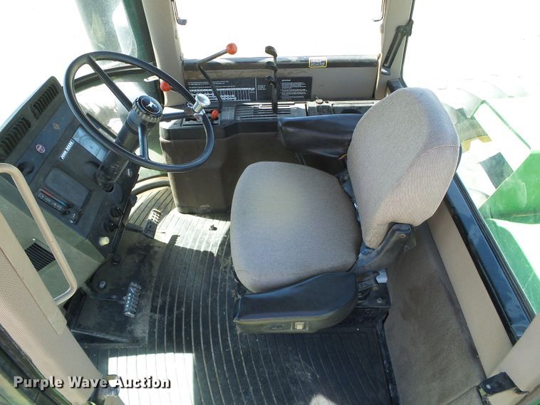 image for item DI5587 1993 John Deere 8770  4WD tractor