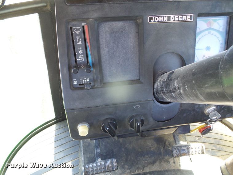 image for item DI5587 1993 John Deere 8770  4WD tractor