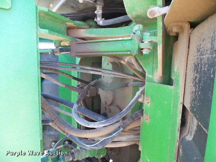 image for item DI5587 1993 John Deere 8770  4WD tractor
