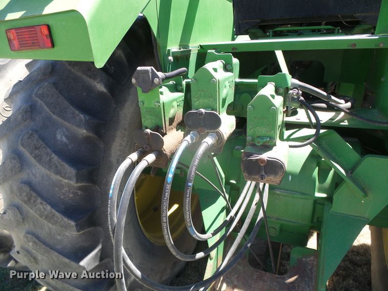 image for item DI5587 1993 John Deere 8770  4WD tractor