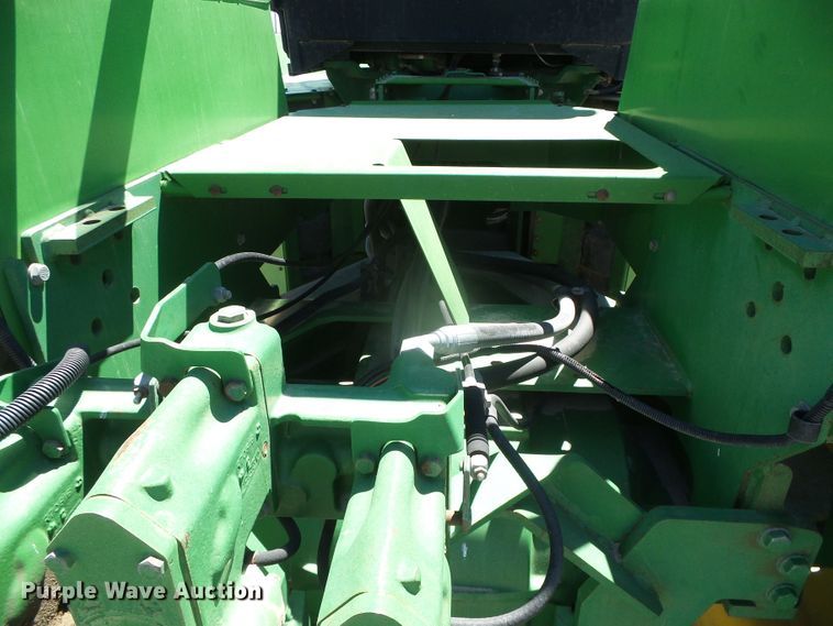 image for item DI5587 1993 John Deere 8770  4WD tractor