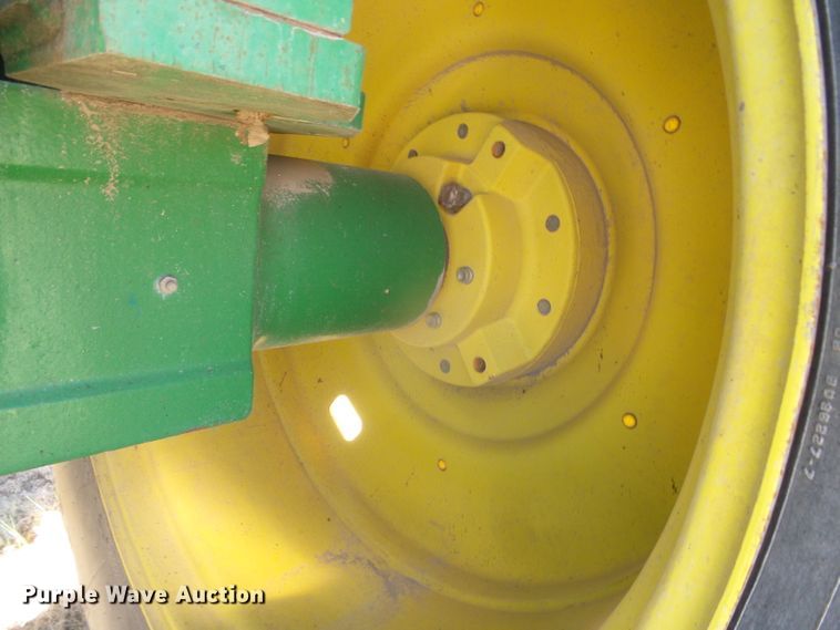 image for item DI5587 1993 John Deere 8770  4WD tractor