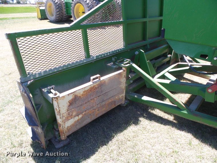 image for item DI5587 1993 John Deere 8770  4WD tractor