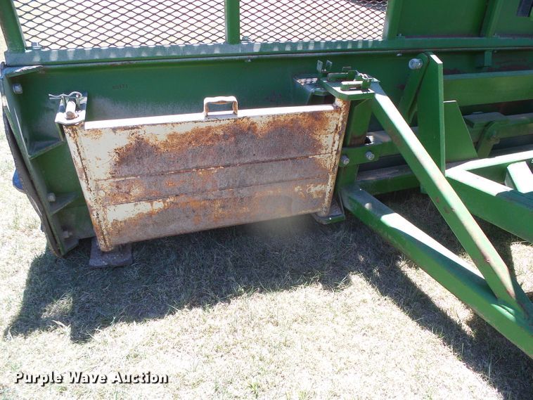 image for item DI5587 1993 John Deere 8770  4WD tractor