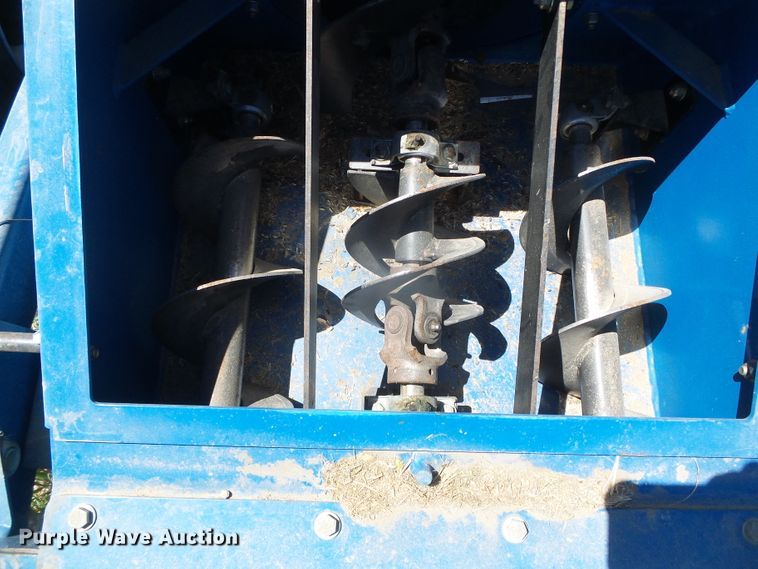 image for item DI5588 2019 Burchland GSX130  drive over pit auger