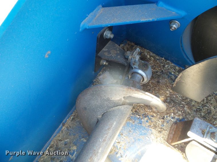 image for item DI5588 2019 Burchland GSX130  drive over pit auger