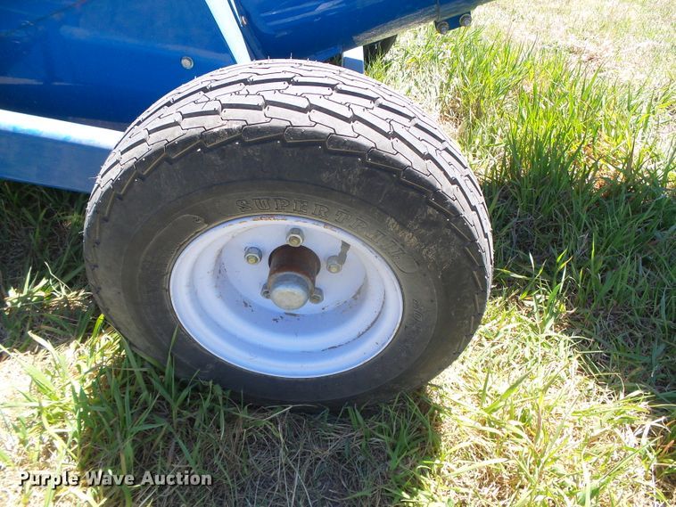 image for item DI5588 2019 Burchland GSX130  drive over pit auger