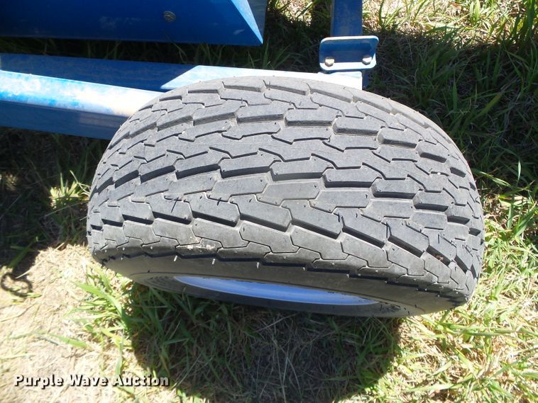 image for item DI5588 2019 Burchland GSX130  drive over pit auger