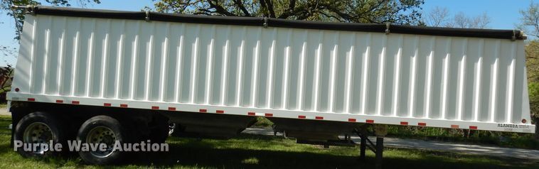 image for item DI6597 2012 Alameda AHB32  grain trailer