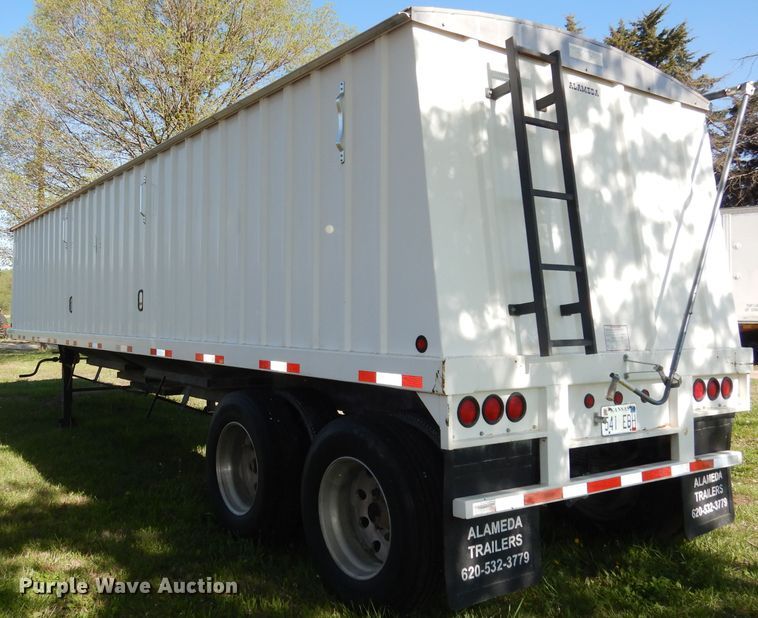 image for item DI6597 2012 Alameda AHB32  grain trailer