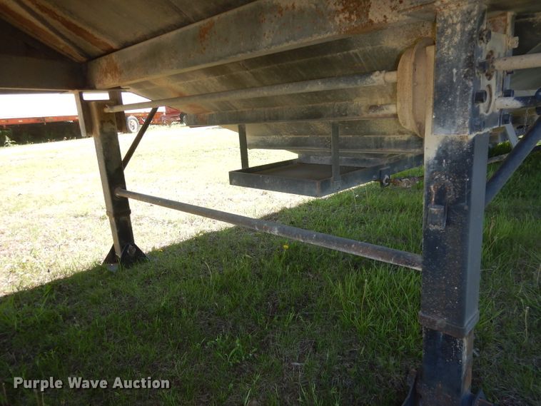 image for item DI6597 2012 Alameda AHB32  grain trailer