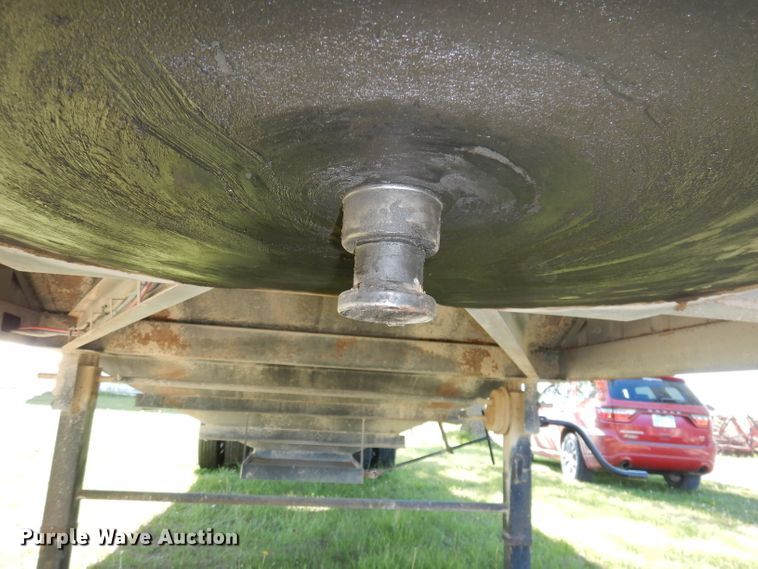 image for item DI6597 2012 Alameda AHB32  grain trailer