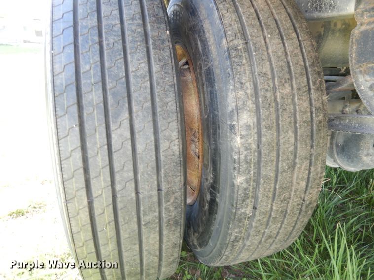 image for item DI6597 2012 Alameda AHB32  grain trailer