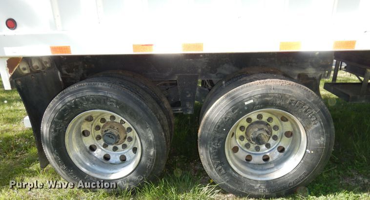 image for item DI6597 2012 Alameda AHB32  grain trailer