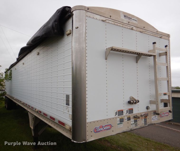 image for item DJ0439 2014 Wilson DWH-551  grain trailer