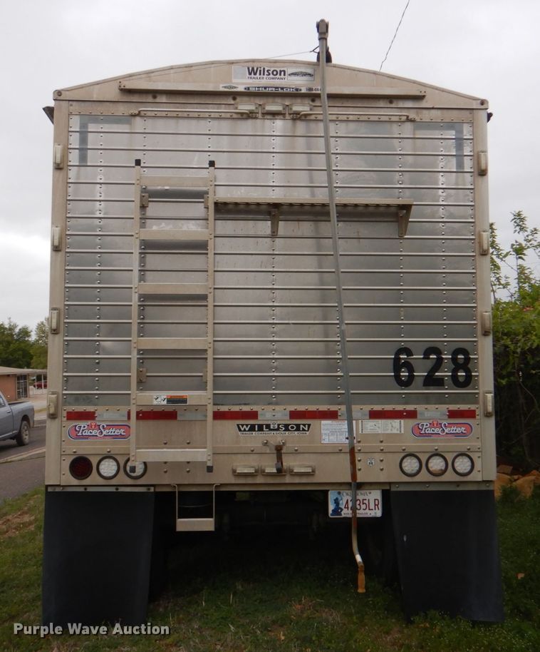image for item DJ0439 2014 Wilson DWH-551  grain trailer