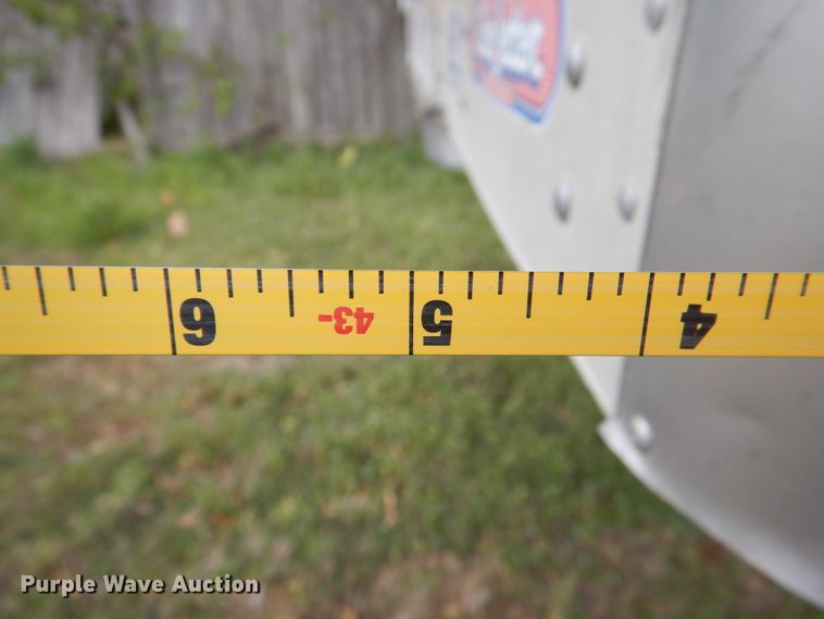 image for item DJ0439 2014 Wilson DWH-551  grain trailer