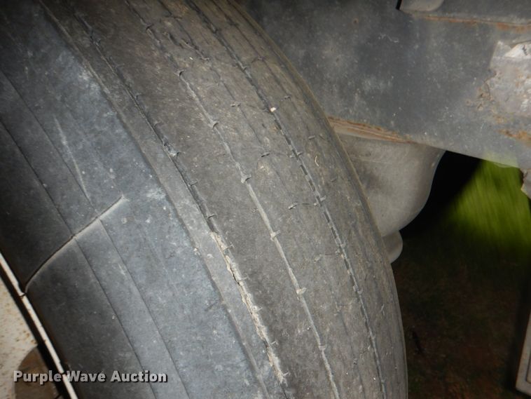 image for item DJ0439 2014 Wilson DWH-551  grain trailer