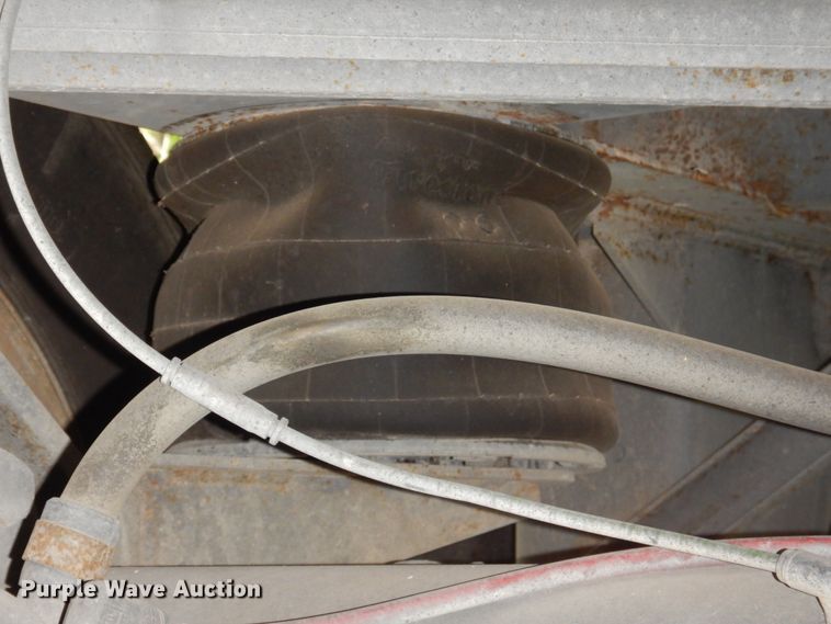 image for item DJ0439 2014 Wilson DWH-551  grain trailer