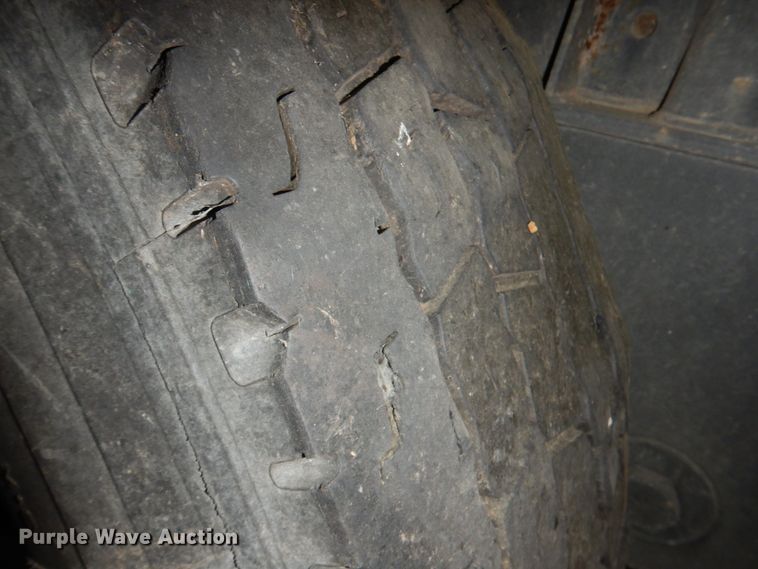 image for item DJ0439 2014 Wilson DWH-551  grain trailer