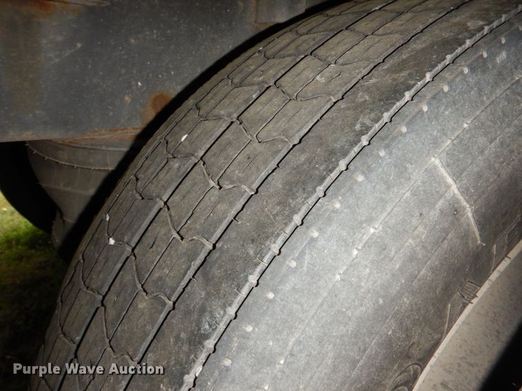 image for item DJ0439 2014 Wilson DWH-551  grain trailer