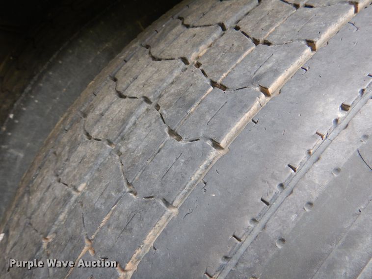 image for item DJ0439 2014 Wilson DWH-551  grain trailer