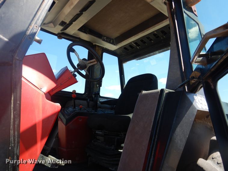 image for item DJ1223 1987 Case IH 3594  MFWD tractor