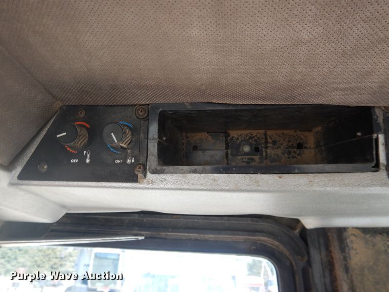 image for item DJ1223 1987 Case IH 3594  MFWD tractor